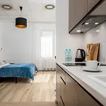 Al Jerozolimskie 216 Apart-wawa Apartamento